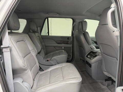 2019 Lincoln Navigator L Select