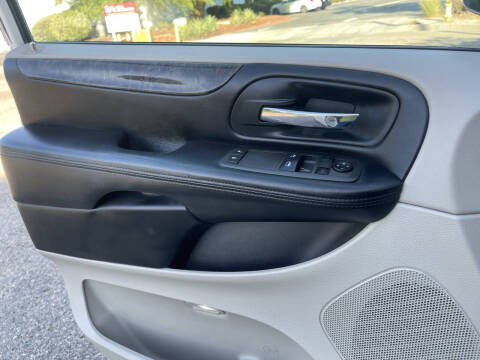 2011 Dodge Grand Caravan Express