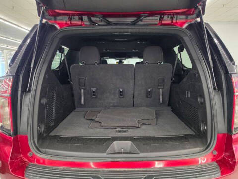 2022 Chevrolet Suburban LS