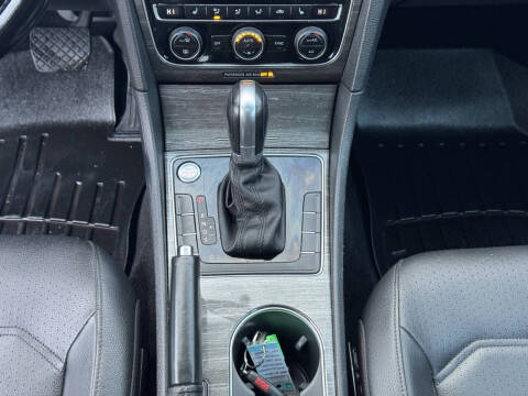 2018 Volkswagen Passat 2.0T SE