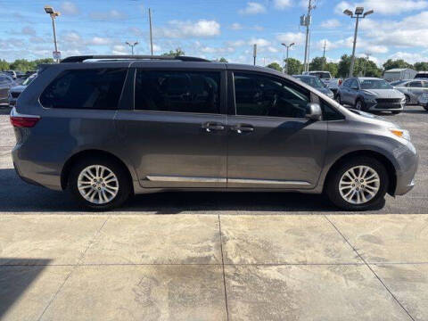 2017 Toyota Sienna