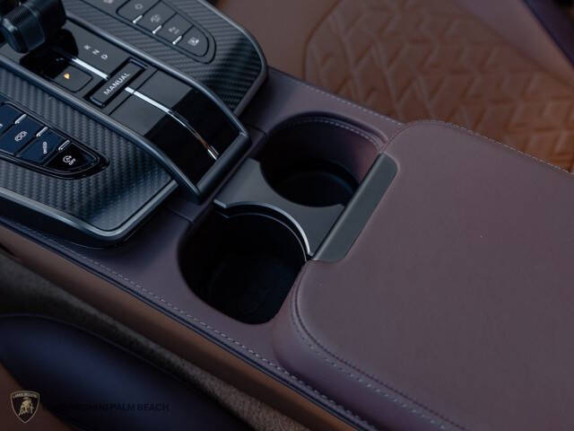 2025 Aston Martin Vanquish