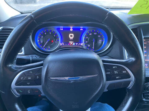 2015 Chrysler 300 Limited