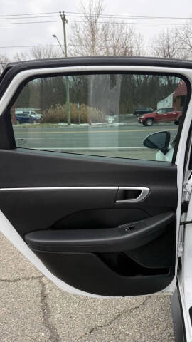 2022 Hyundai Sonata Hybrid Blue