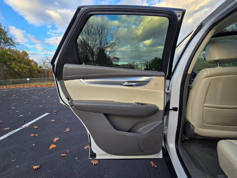 2017 Cadillac XT5 Premium Luxury