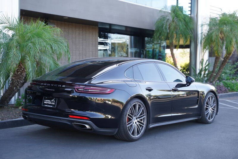 2017 Porsche Panamera