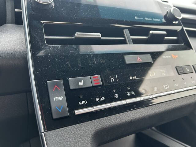 2022 Toyota Avalon Hybrid XSE Nightshade