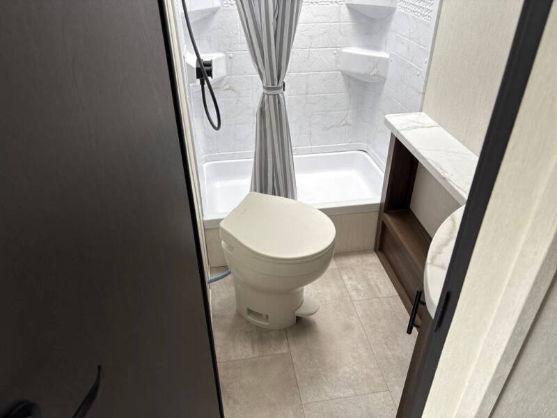 2025 Prime Time RV Tracer