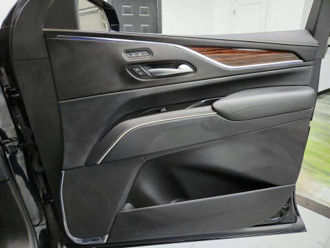 2022 Cadillac Escalade Luxury