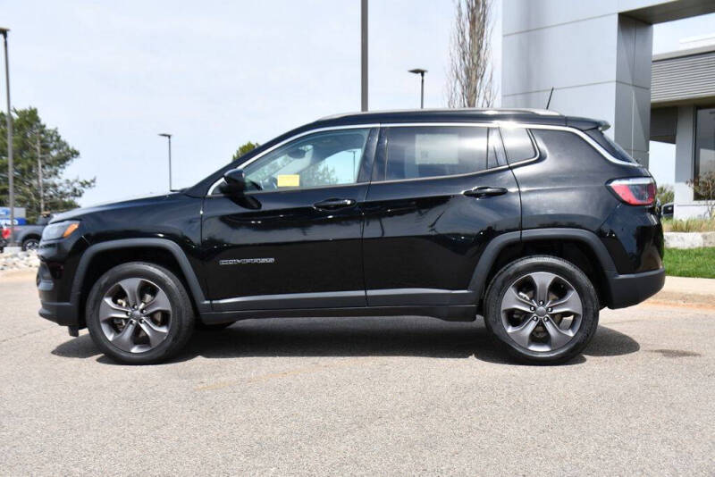 2022 Jeep Compass Latitude Lux
