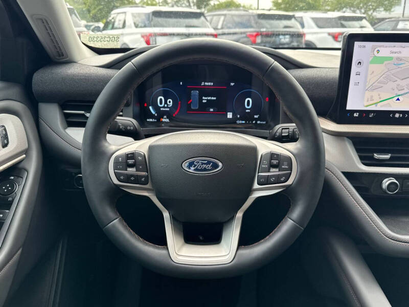 2025 Ford Explorer Active