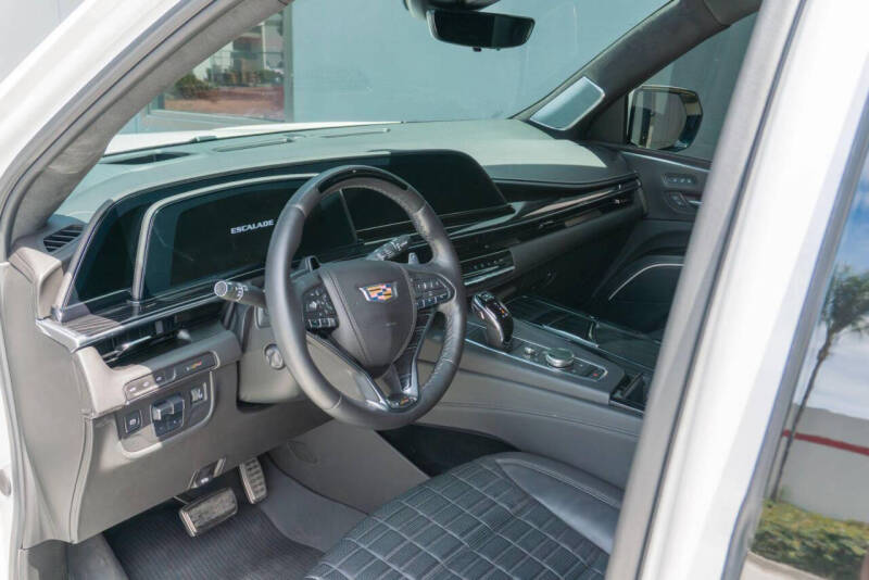 2024 Cadillac Escalade-V