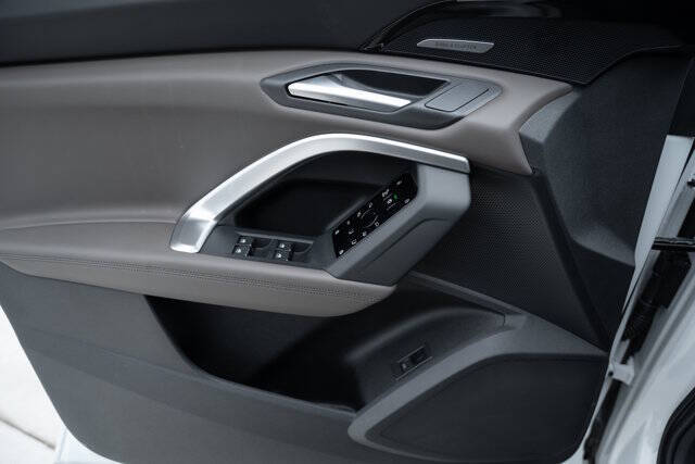 2025 Audi Q5 quattro Premium Plus TFSI