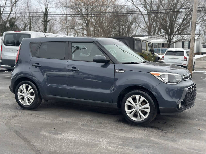 2016 Kia Soul +