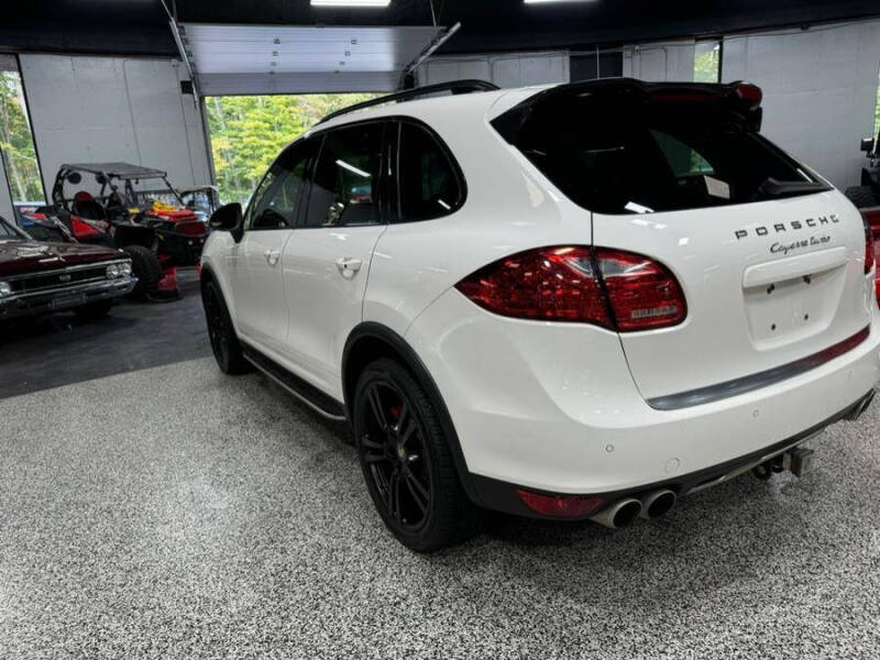 2012 Porsche Cayenne Turbo