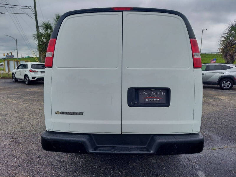 2021 Chevrolet Express 2500