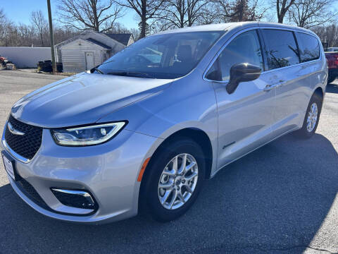2024 Chrysler Pacifica Touring L