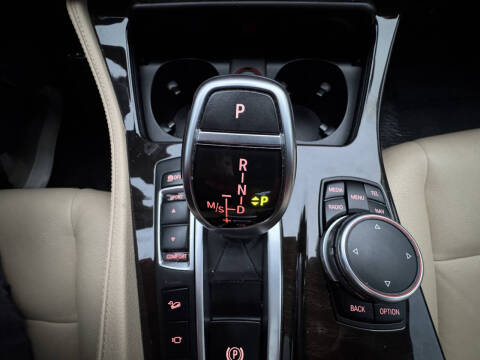 2016 BMW 5 Series 528i xDrive