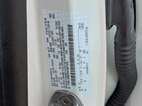 2022 Ford Escape Hybrid SE