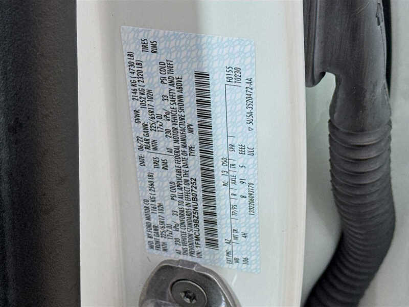 2022 Ford Escape Hybrid SE