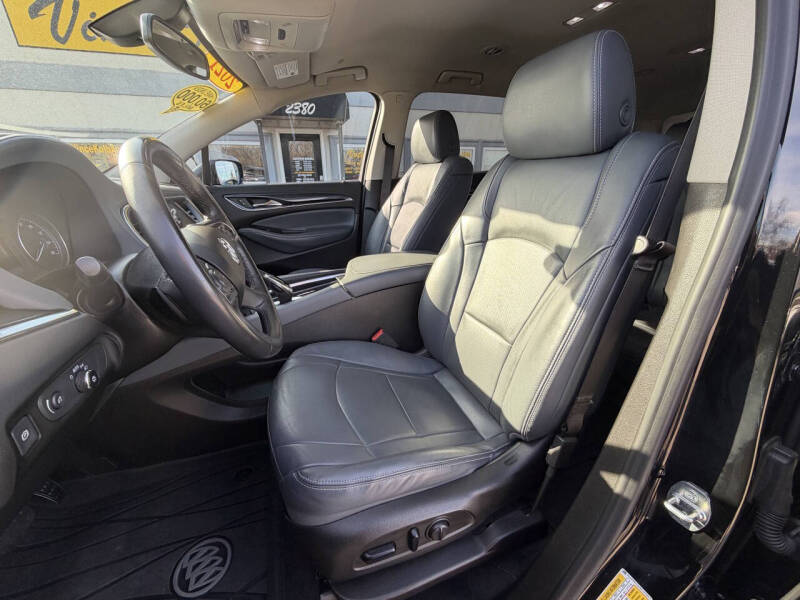 2021 Buick Enclave Essence