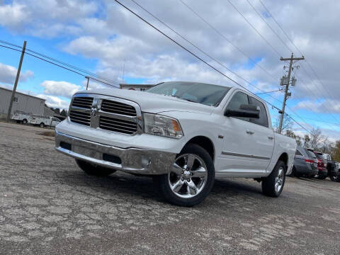 2016 RAM 1500 SLT