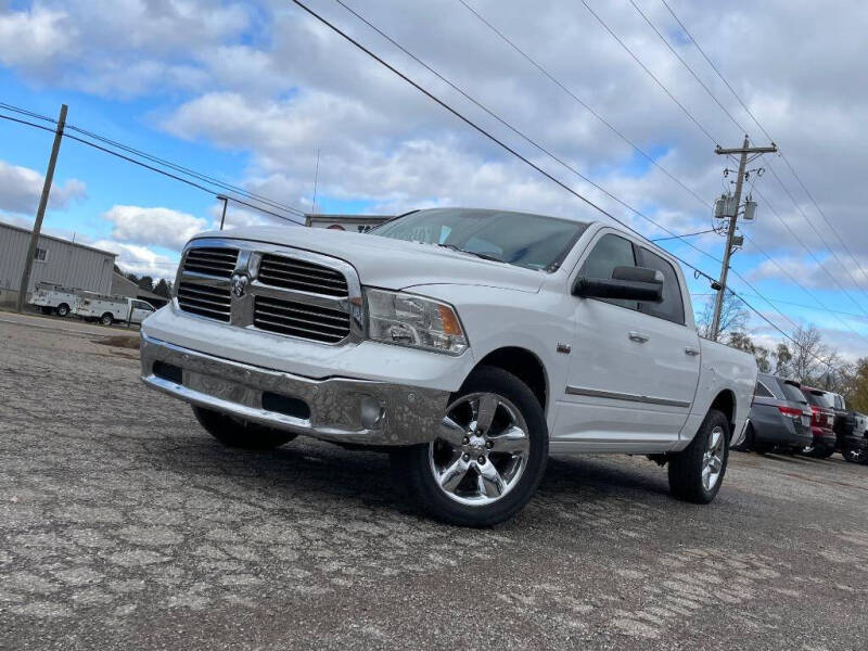 2016 RAM 1500 SLT