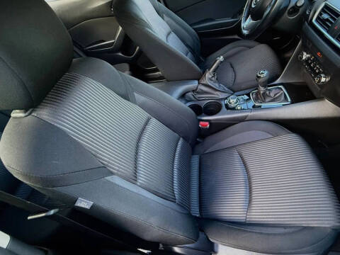2016 Mazda MAZDA3