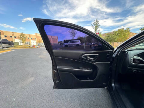 2015 Chrysler 200 C