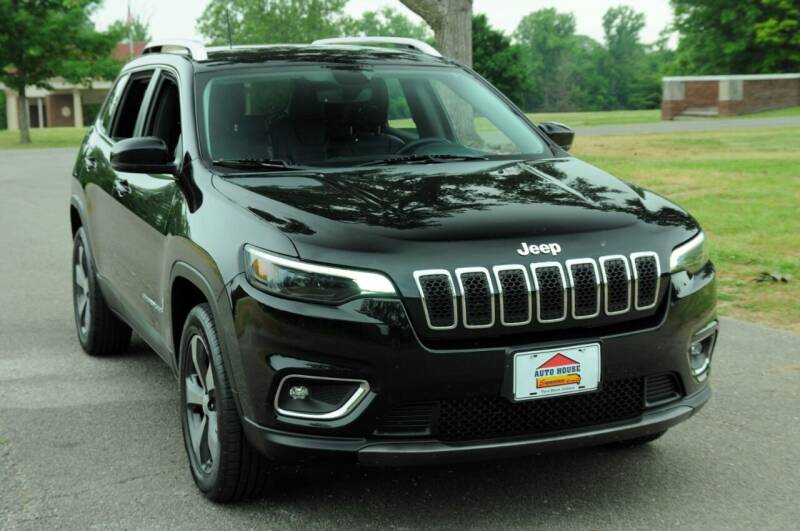 2019 Jeep Cherokee for sale at Auto House Superstore in Terre Haute IN