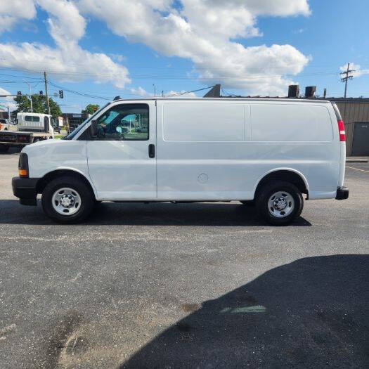 2017 Chevrolet Express 2500