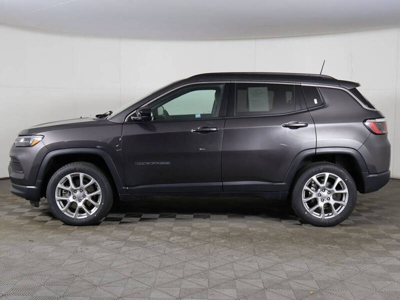 2023 Jeep Compass Latitude Lux
