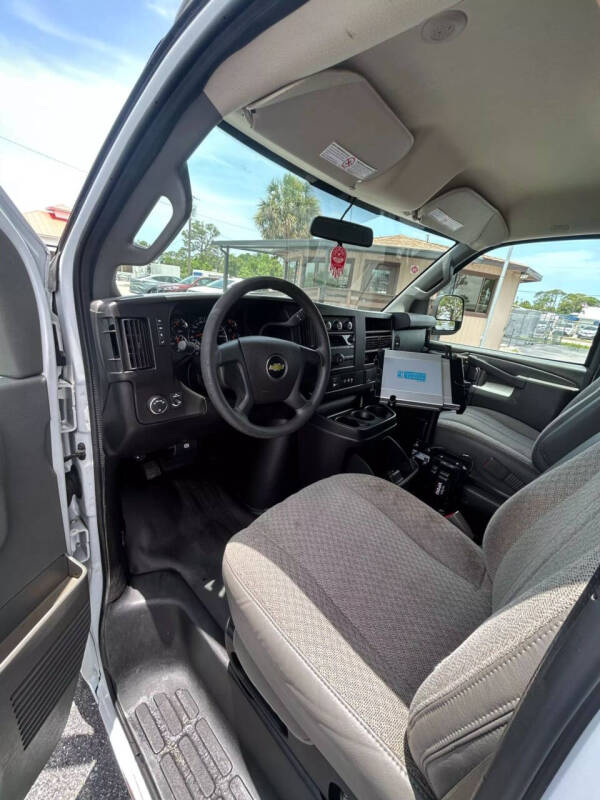 2021 Chevrolet Express 2500