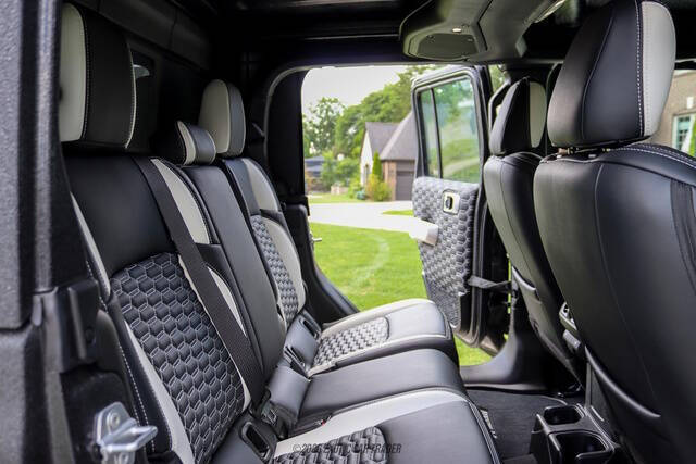 2025 Jeep Gladiator