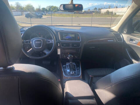 2011 Audi Q5 3.2 quattro Premium Plus