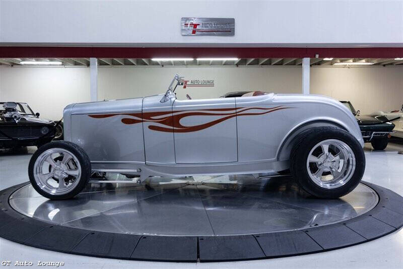 1932 Ford Roadster 6
