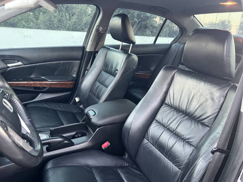 2012 Honda Accord EX-L V6 w/Navi