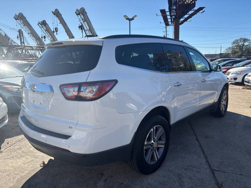 2017 Chevrolet Traverse LT