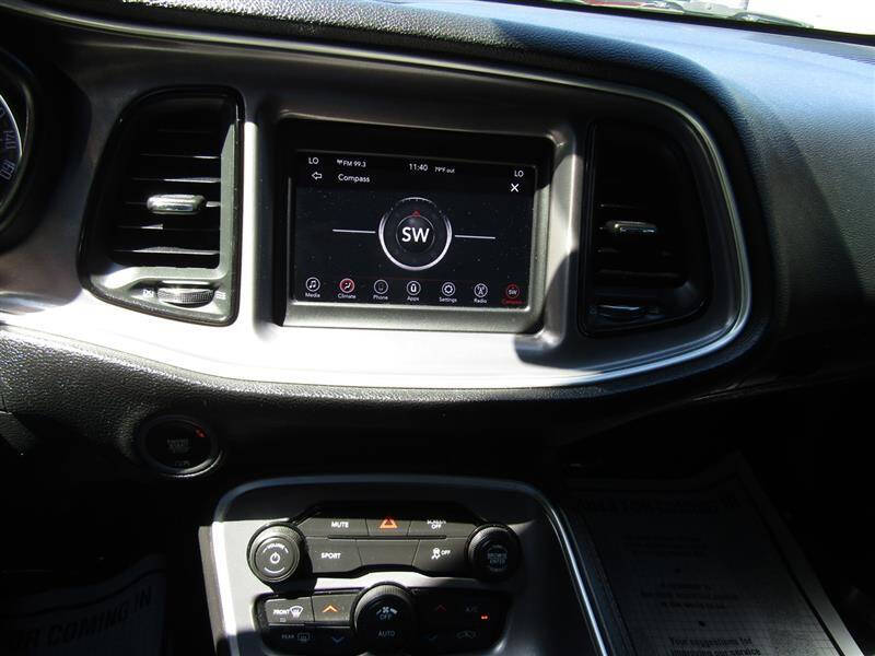 2019 Dodge Challenger SXT