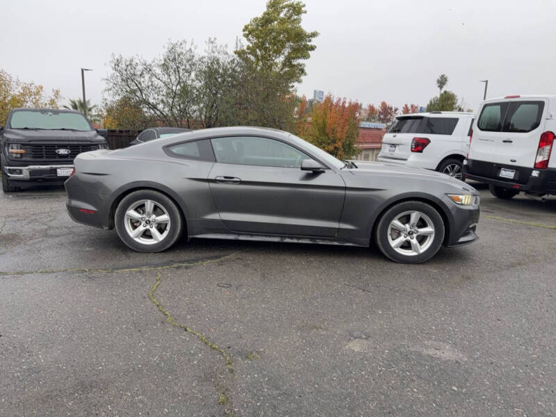 2015 Ford Mustang V6