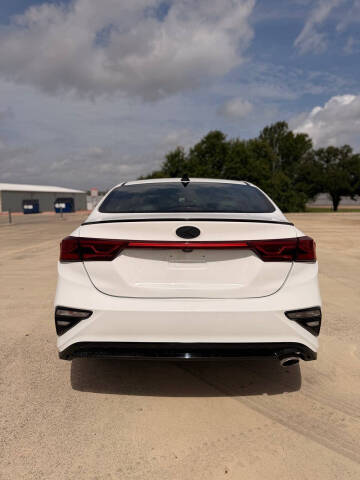 2020 Kia Forte GT Line