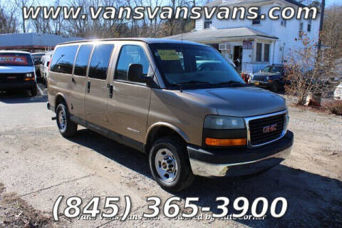 2004 GMC Savana for sale at Vans Vans Vans INC in Blauvelt NY