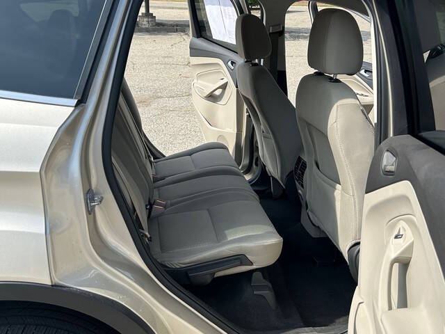2017 Ford Escape SE