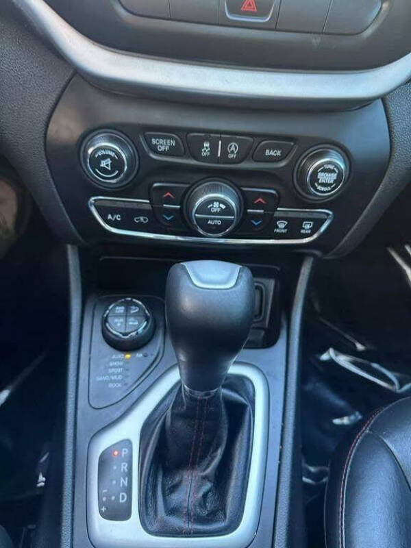 2015 Jeep Cherokee Trailhawk