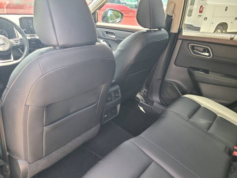 2021 Nissan Rogue SL