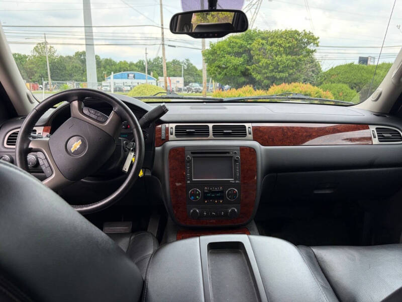 2012 Chevrolet Avalanche LTZ
