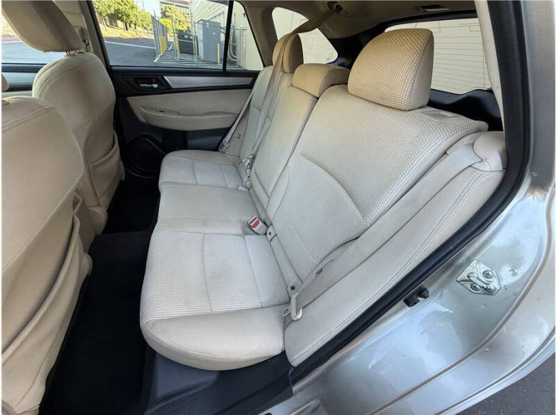 2015 Subaru Outback 2.5i Premium