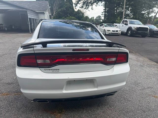 2013 Dodge Charger SXT