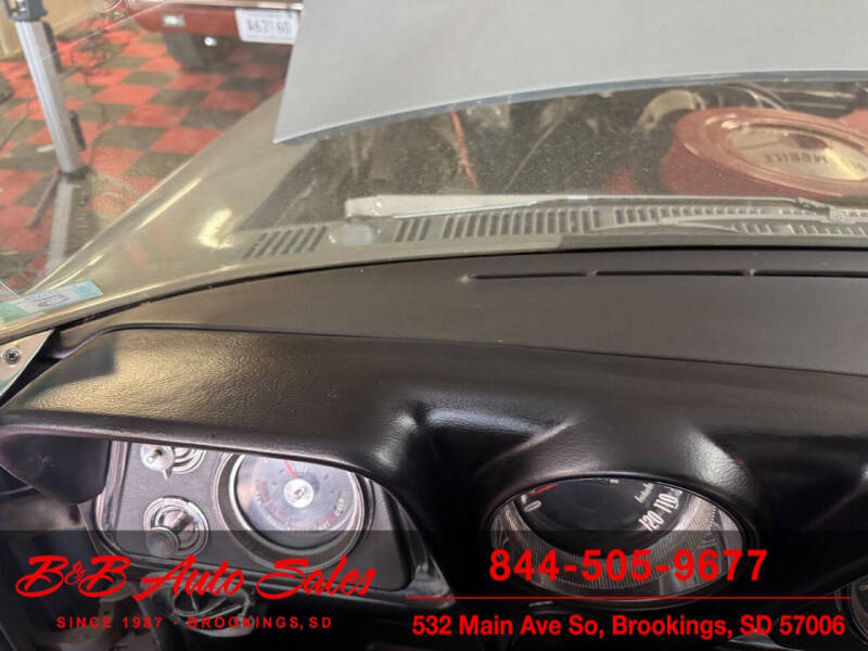 1965 Oldsmobile Starfire