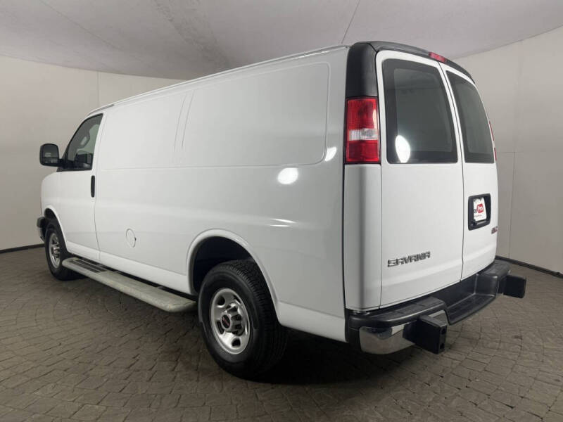 2024 GMC Savana 2500